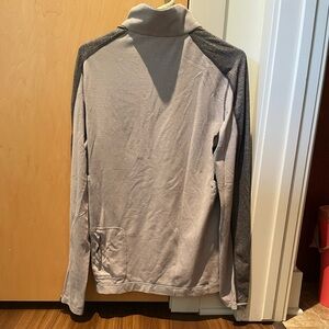 Lululemon men’s medium pullover